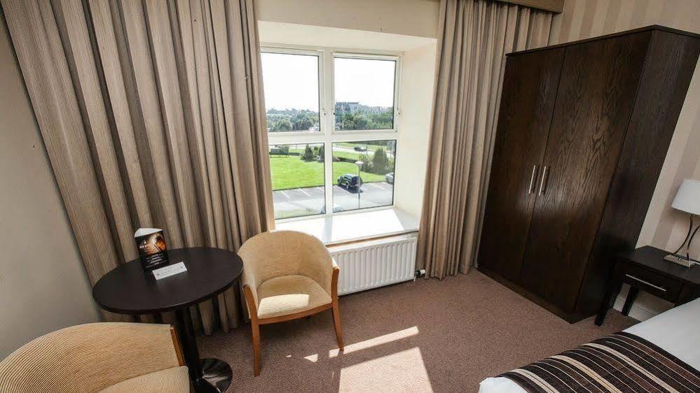 Menlo Park Apartments Голуэй Экстерьер фото